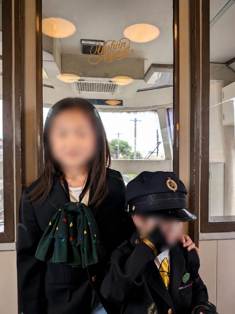 ゆふいんの森の子ども用車掌さん衣装